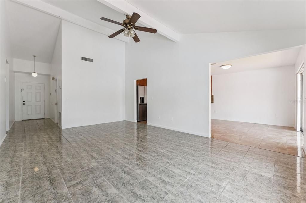 For Sale: $437,500 (4 beds, 2 baths, 1519 Square Feet)