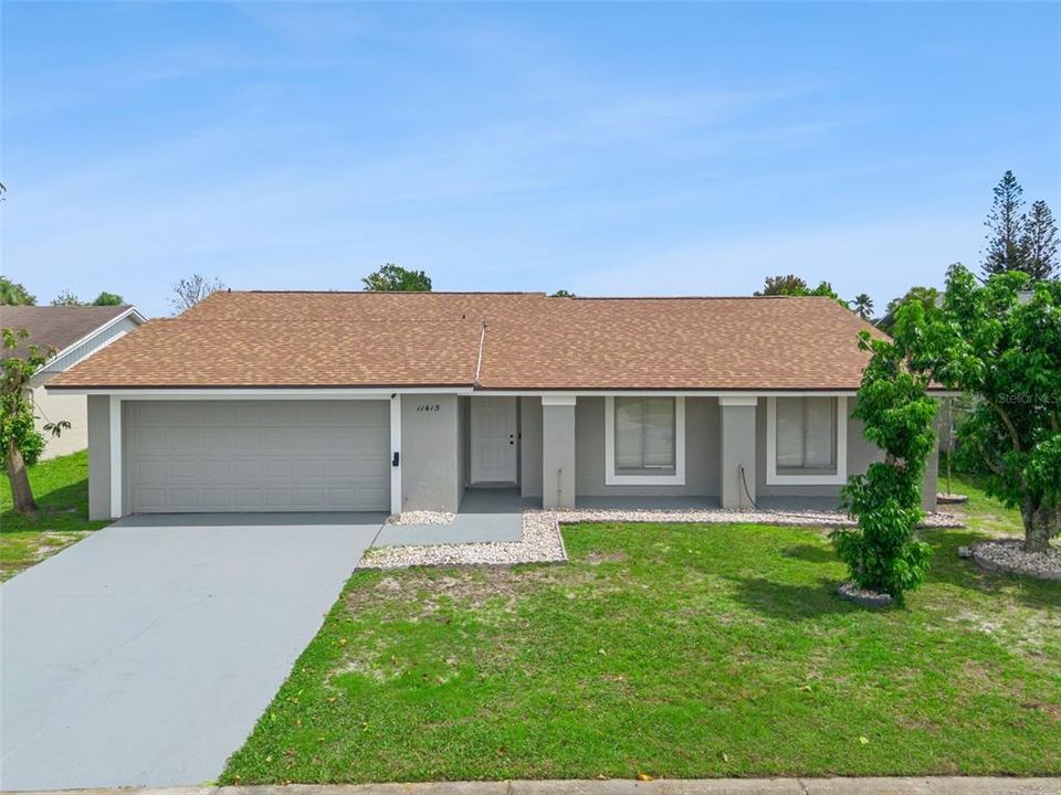For Sale: $437,500 (4 beds, 2 baths, 1519 Square Feet)