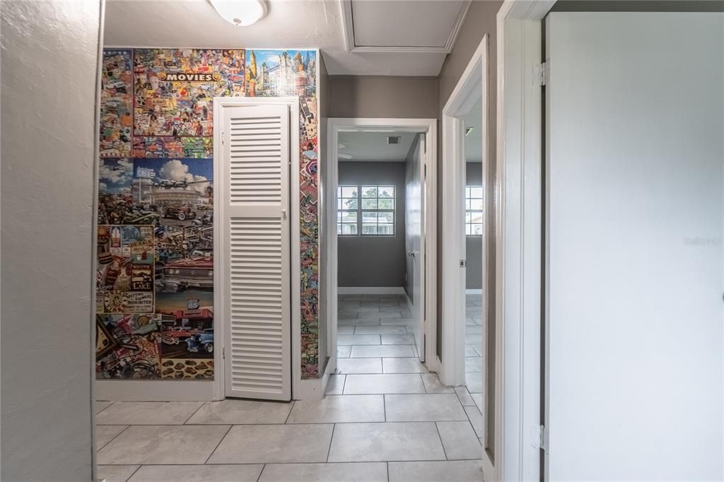 На продажу: $239,900 (3 спален, 1 ванн, 927 Квадратных фут)
