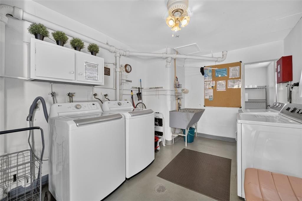 На продажу: $515,000 (2 спален, 1 ванн, 690 Квадратных фут)