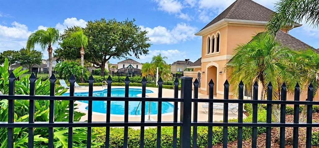 For Sale: $425,000 (4 beds, 2 baths, 1985 Square Feet)