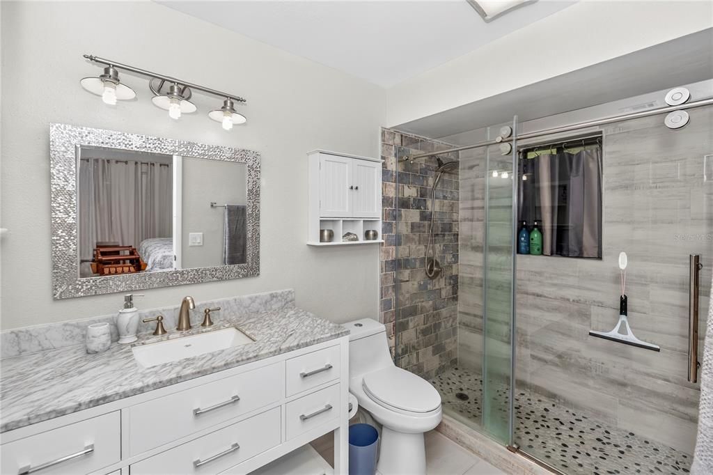 Activo con contrato: $399,000 (3 camas, 2 baños, 1510 Pies cuadrados)