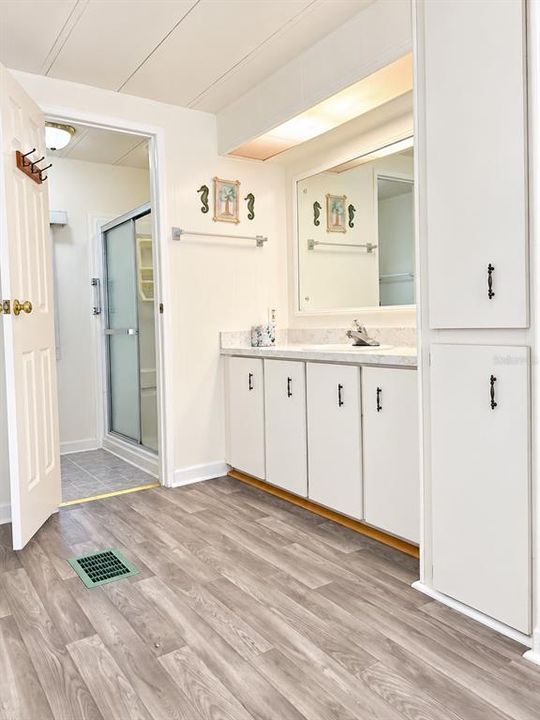 For Rent: $1,500 (2 beds, 2 baths, 1104 Square Feet)