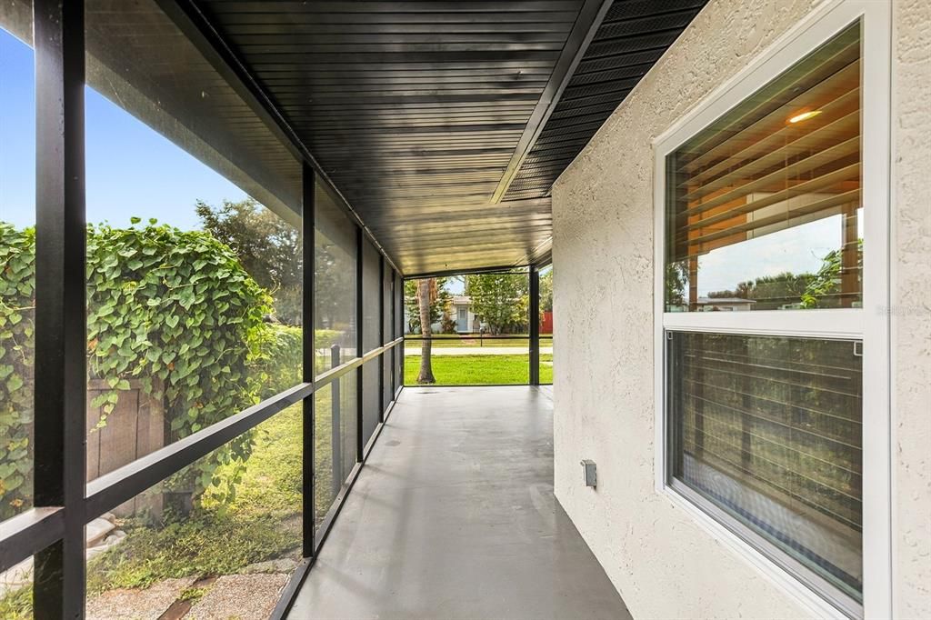 На продажу: $197,000 (2 спален, 2 ванн, 811 Квадратных фут)