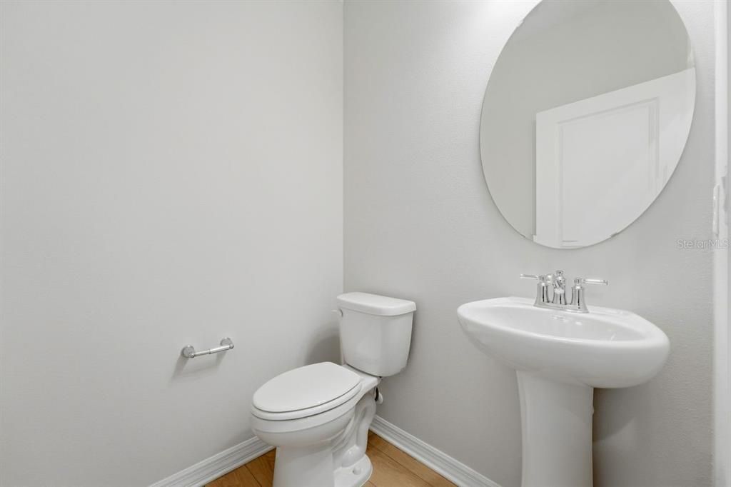 For Rent: $2,990 (4 beds, 2 baths, 1770 Square Feet)