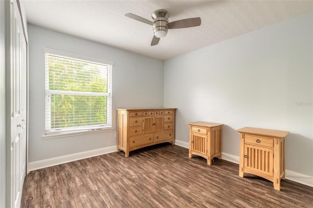 For Sale: $375,000 (3 beds, 2 baths, 1704 Square Feet)