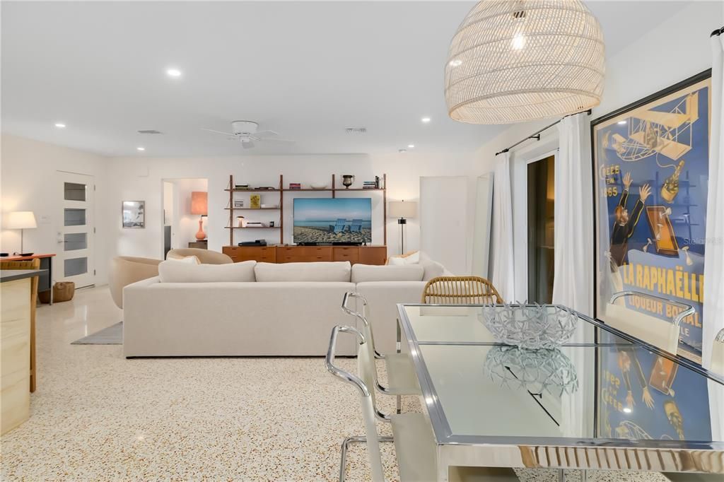 En Venta: $675,000 (3 camas, 2 baños, 1441 Pies cuadrados)