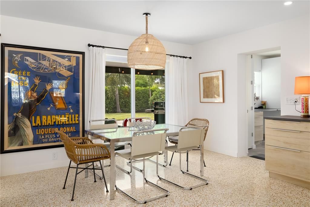 En Venta: $675,000 (3 camas, 2 baños, 1441 Pies cuadrados)
