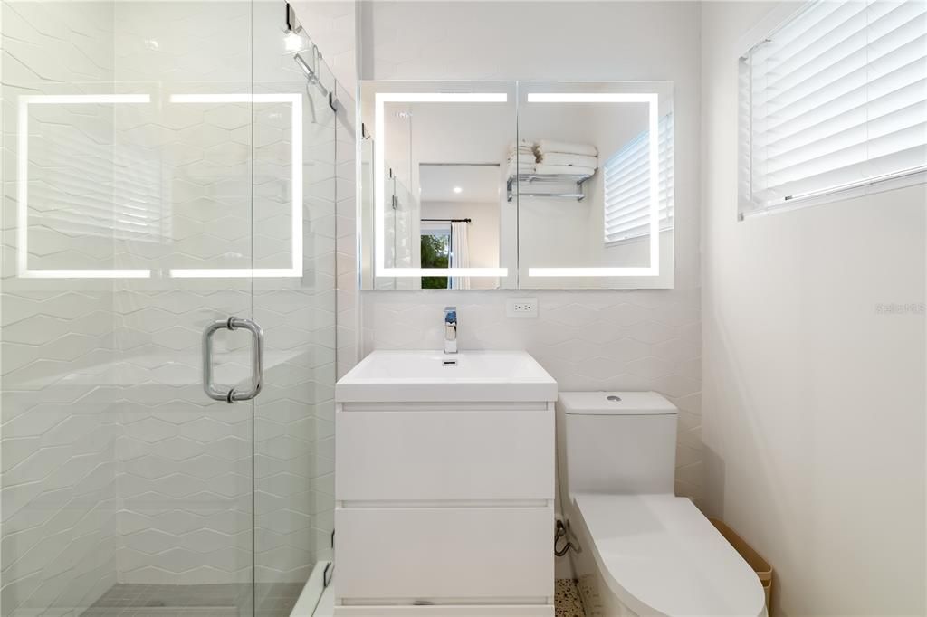 En Venta: $675,000 (3 camas, 2 baños, 1441 Pies cuadrados)