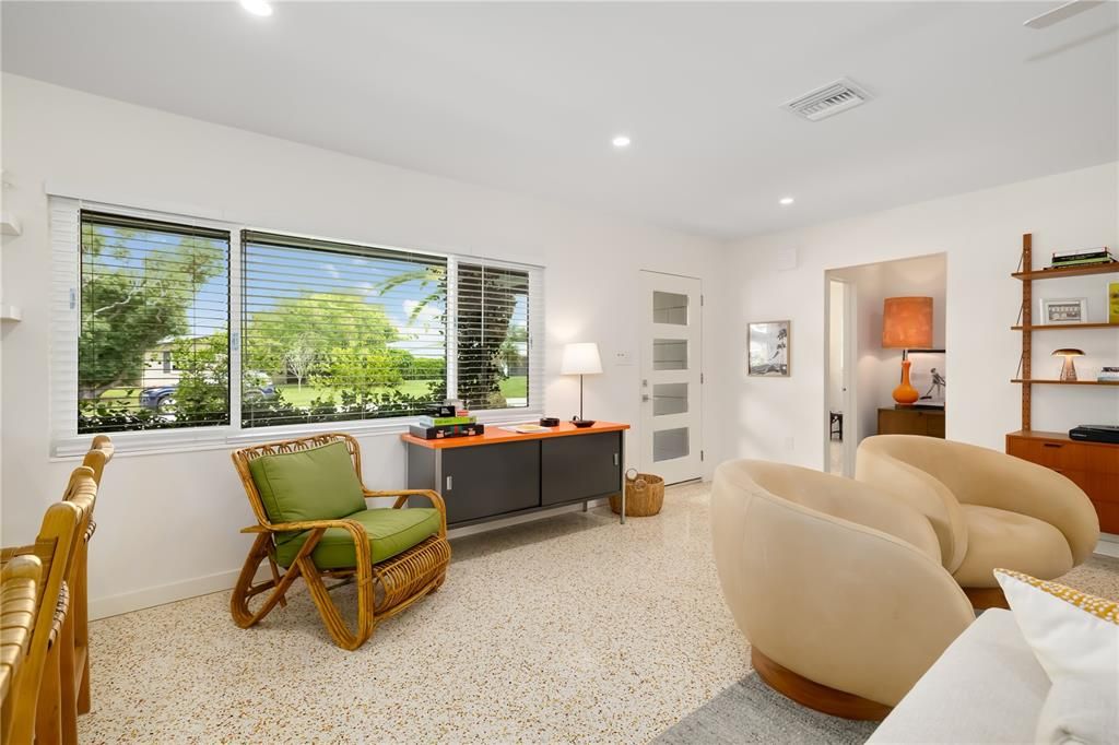 En Venta: $675,000 (3 camas, 2 baños, 1441 Pies cuadrados)