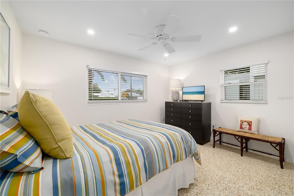 En Venta: $675,000 (3 camas, 2 baños, 1441 Pies cuadrados)