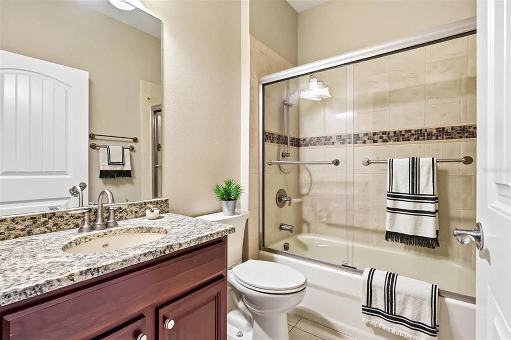 En Venta: $514,900 (3 camas, 3 baños, 2186 Pies cuadrados)