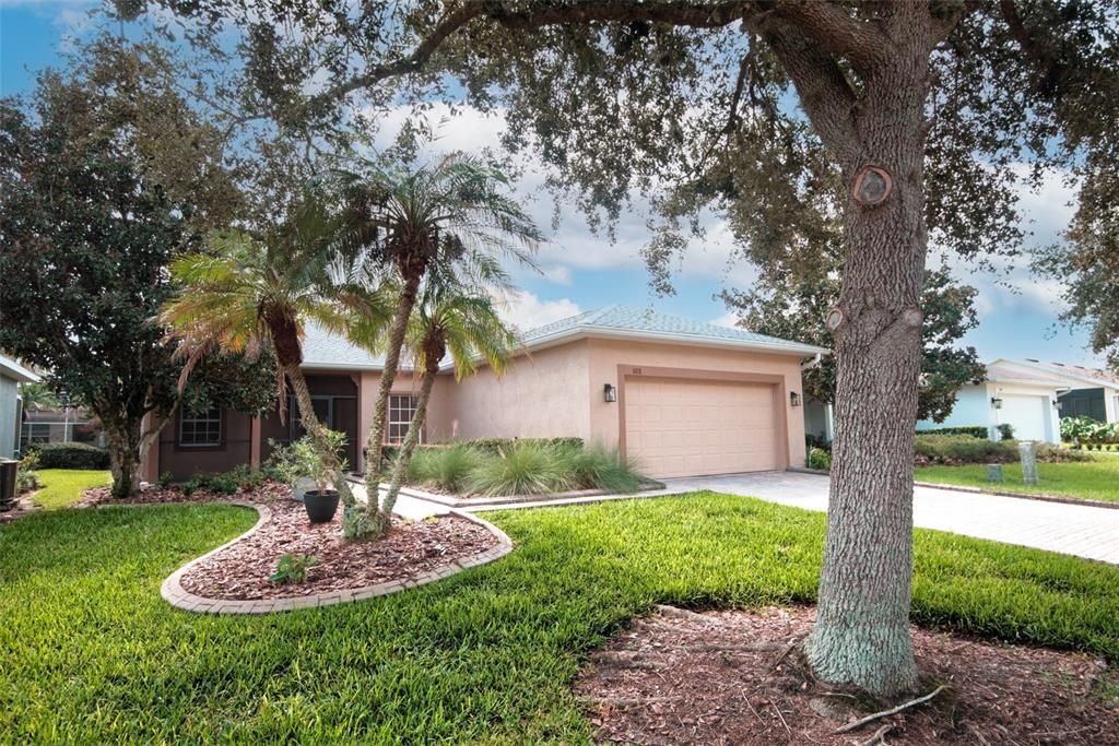 For Sale: $275,000 (2 beds, 2 baths, 1488 Square Feet)