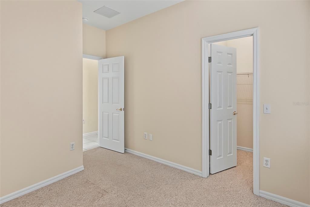 For Sale: $275,000 (2 beds, 2 baths, 1488 Square Feet)