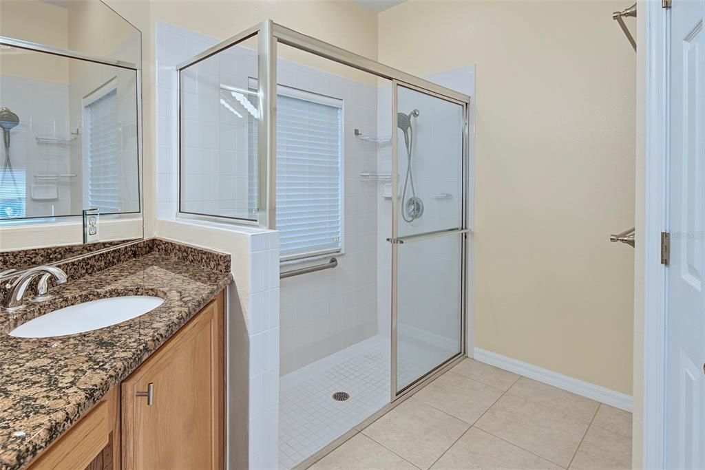 For Sale: $275,000 (2 beds, 2 baths, 1488 Square Feet)