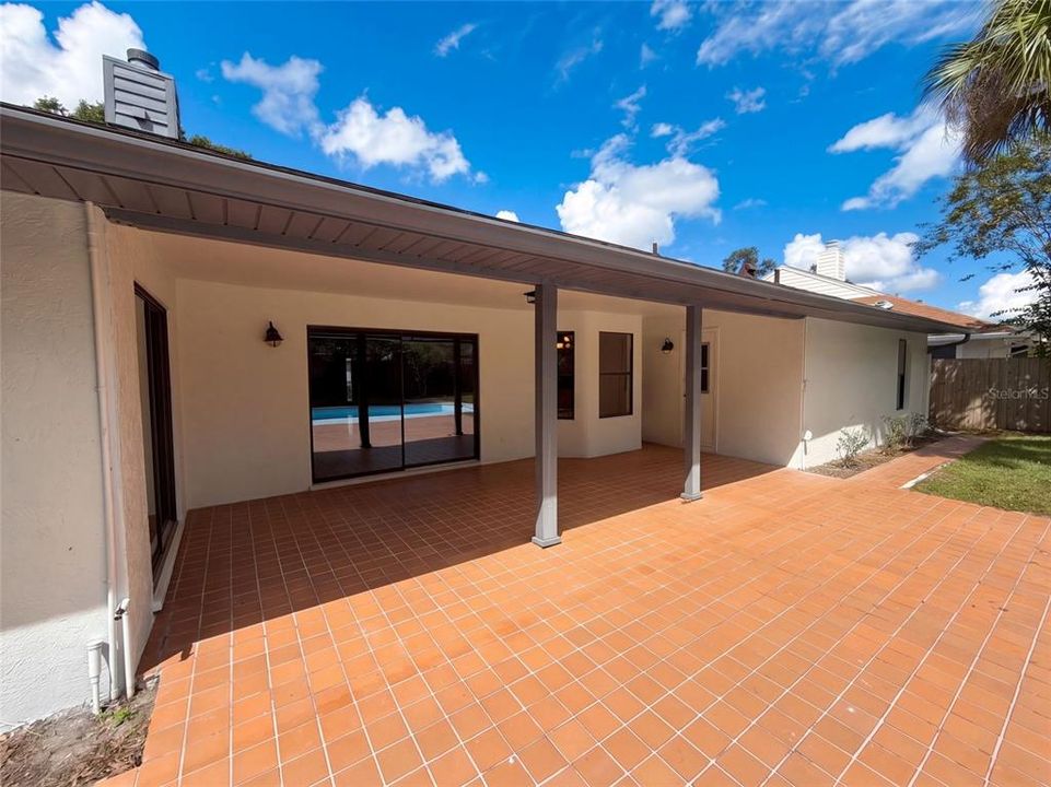 For Sale: $515,000 (4 beds, 2 baths, 2294 Square Feet)