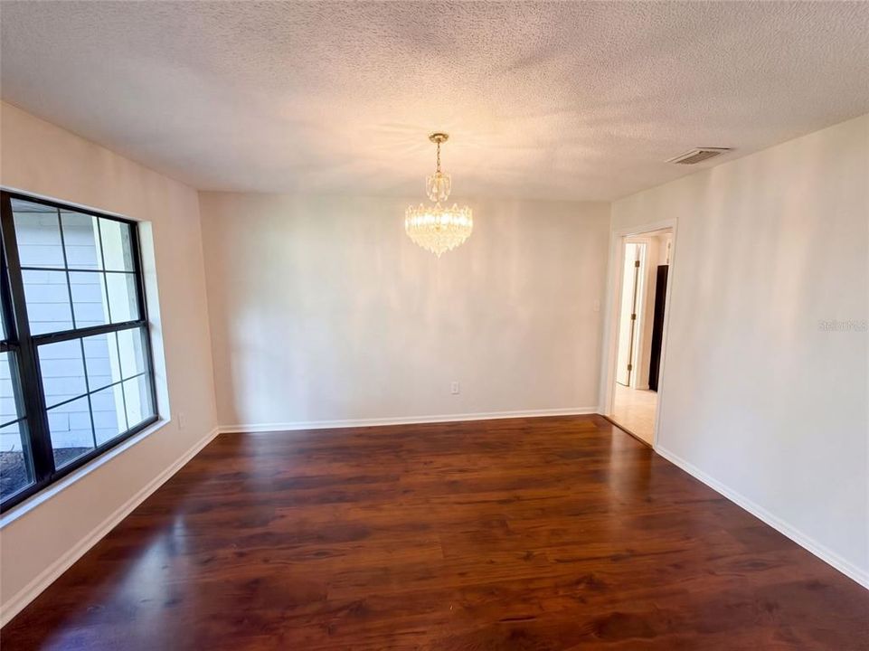 For Sale: $515,000 (4 beds, 2 baths, 2294 Square Feet)