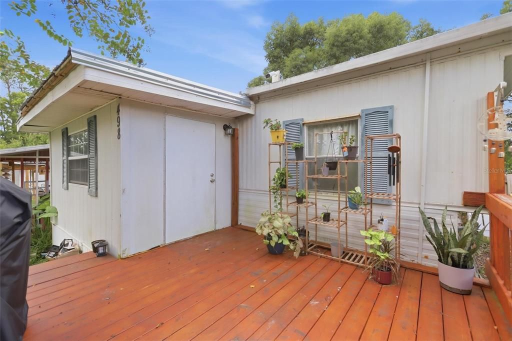 For Sale: $165,000 (2 beds, 1 baths, 672 Square Feet)