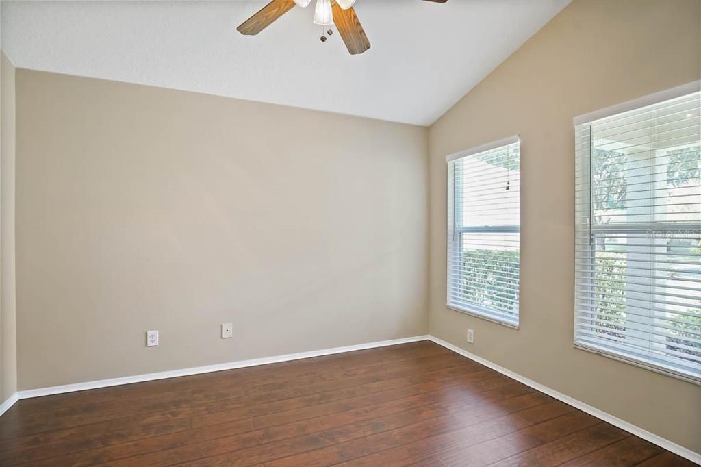 For Rent: $2,400 (3 beds, 2 baths, 1300 Square Feet)