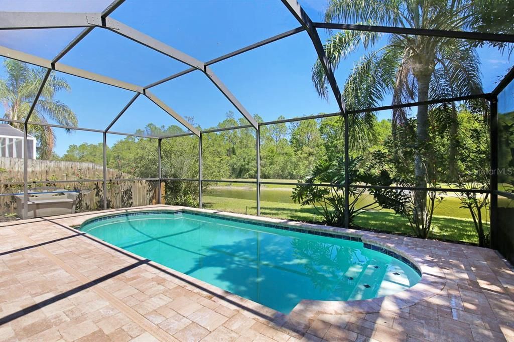 For Rent: $2,400 (3 beds, 2 baths, 1300 Square Feet)