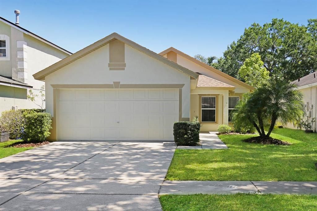 For Rent: $2,400 (3 beds, 2 baths, 1300 Square Feet)