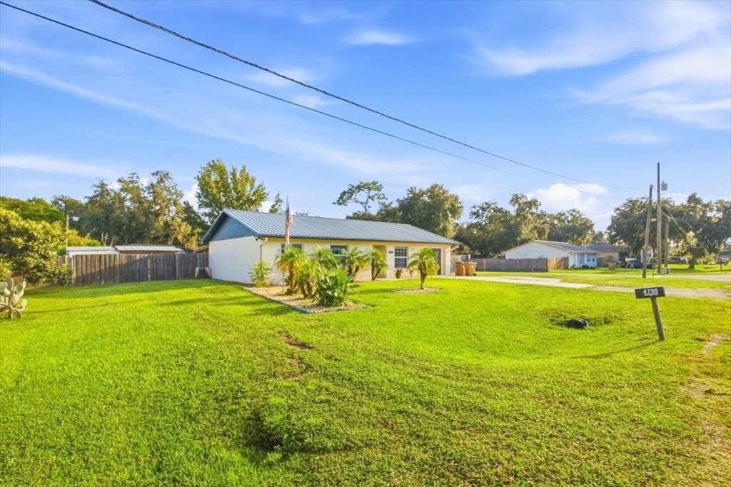 En Venta: $394,500 (4 camas, 2 baños, 1600 Pies cuadrados)
