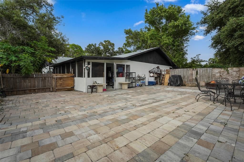 For Sale: $599,000 (6 beds, 0 baths, 2302 Square Feet)