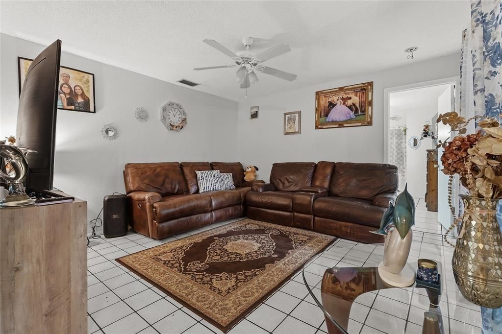 For Sale: $599,000 (6 beds, 0 baths, 2302 Square Feet)