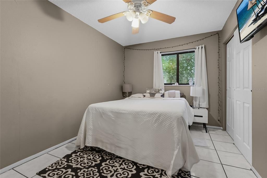 For Sale: $599,000 (6 beds, 0 baths, 2302 Square Feet)