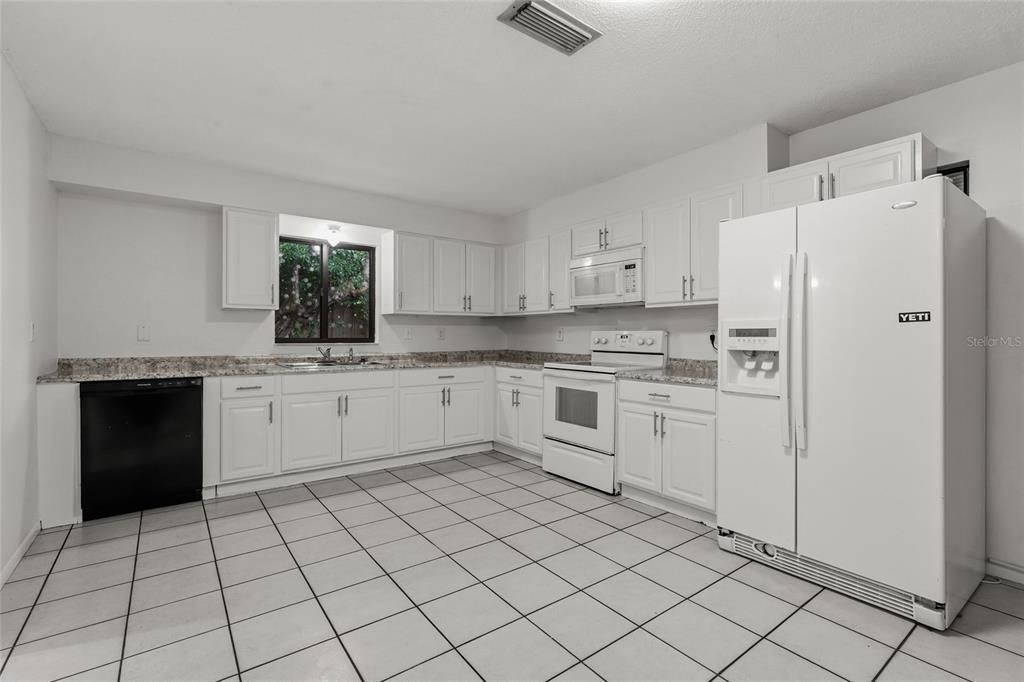 For Sale: $599,000 (6 beds, 0 baths, 2302 Square Feet)
