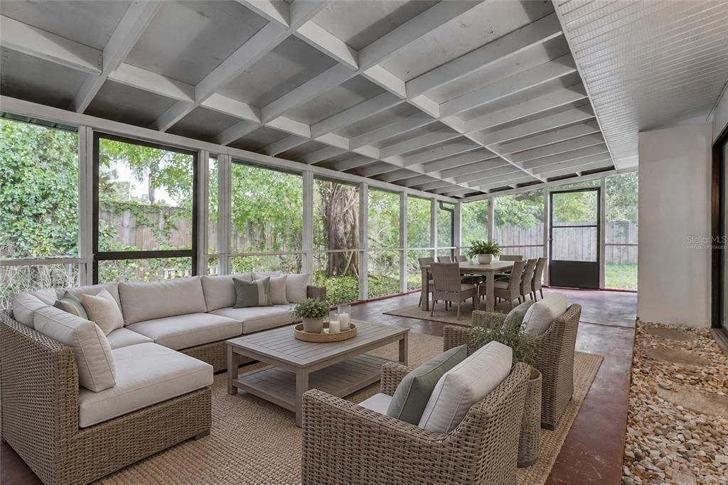 For Sale: $599,000 (6 beds, 0 baths, 2302 Square Feet)