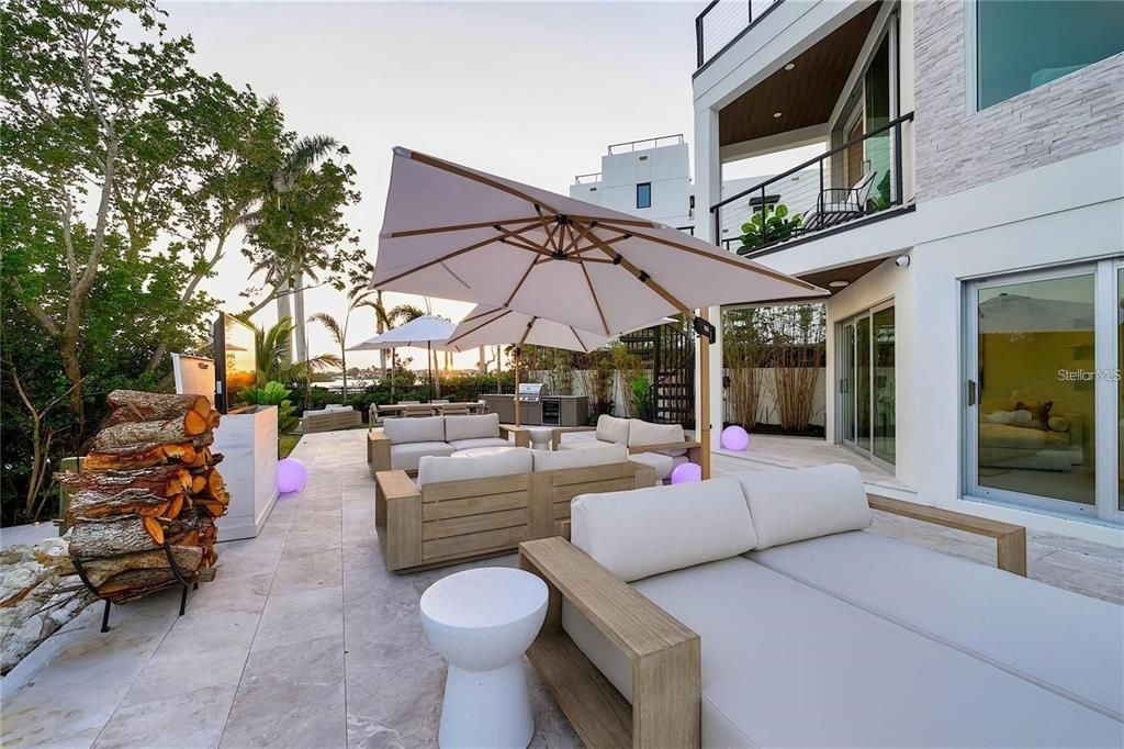 For Sale: $6,500,000 (4 beds, 3 baths, 3294 Square Feet)