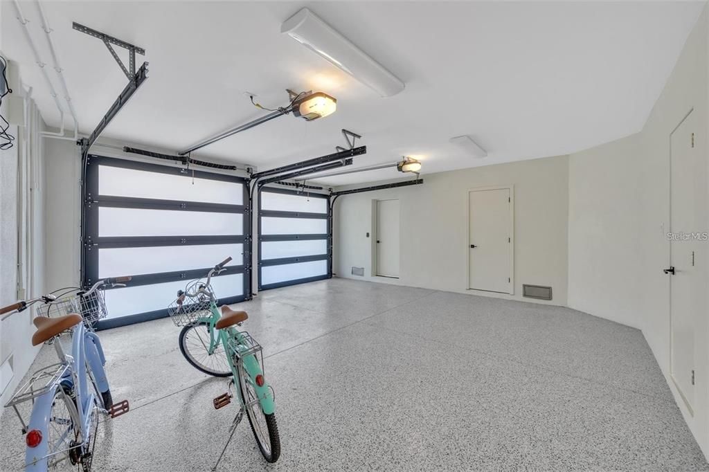 For Sale: $6,500,000 (4 beds, 3 baths, 3294 Square Feet)