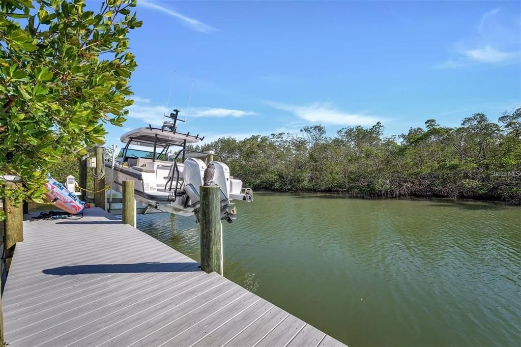 For Sale: $6,500,000 (4 beds, 3 baths, 3294 Square Feet)