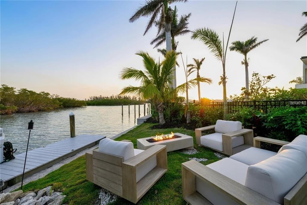 For Sale: $6,500,000 (4 beds, 3 baths, 3294 Square Feet)