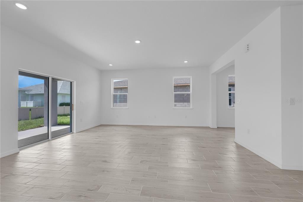For Sale: $414,990 (4 beds, 2 baths, 2160 Square Feet)