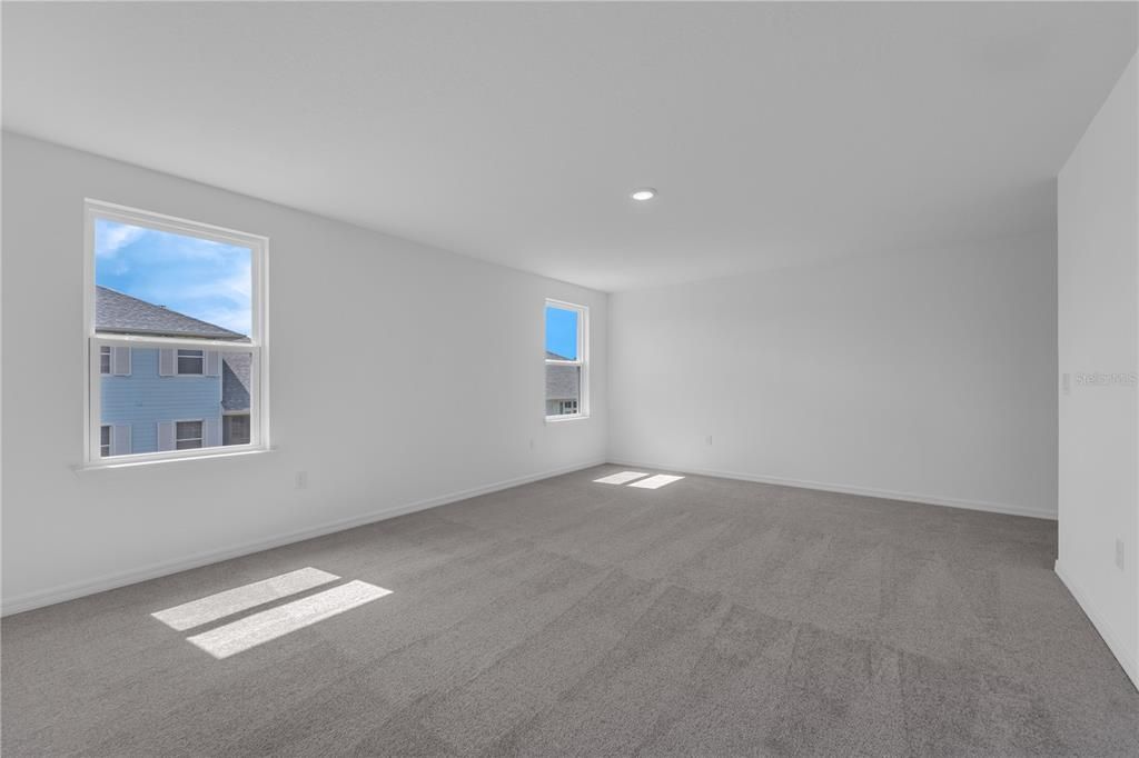 For Sale: $414,990 (4 beds, 2 baths, 2160 Square Feet)