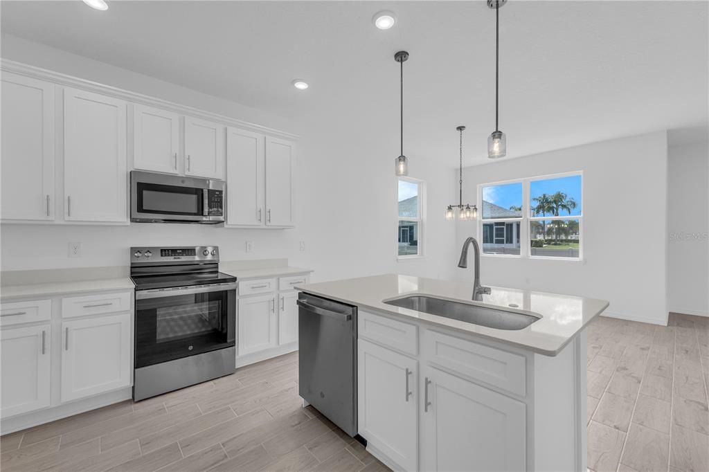 For Sale: $414,990 (4 beds, 2 baths, 2160 Square Feet)