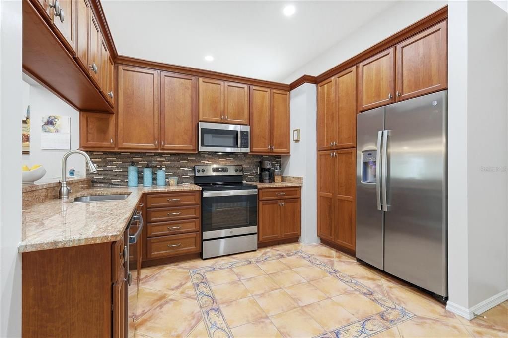 For Sale: $539,000 (2 beds, 2 baths, 1753 Square Feet)