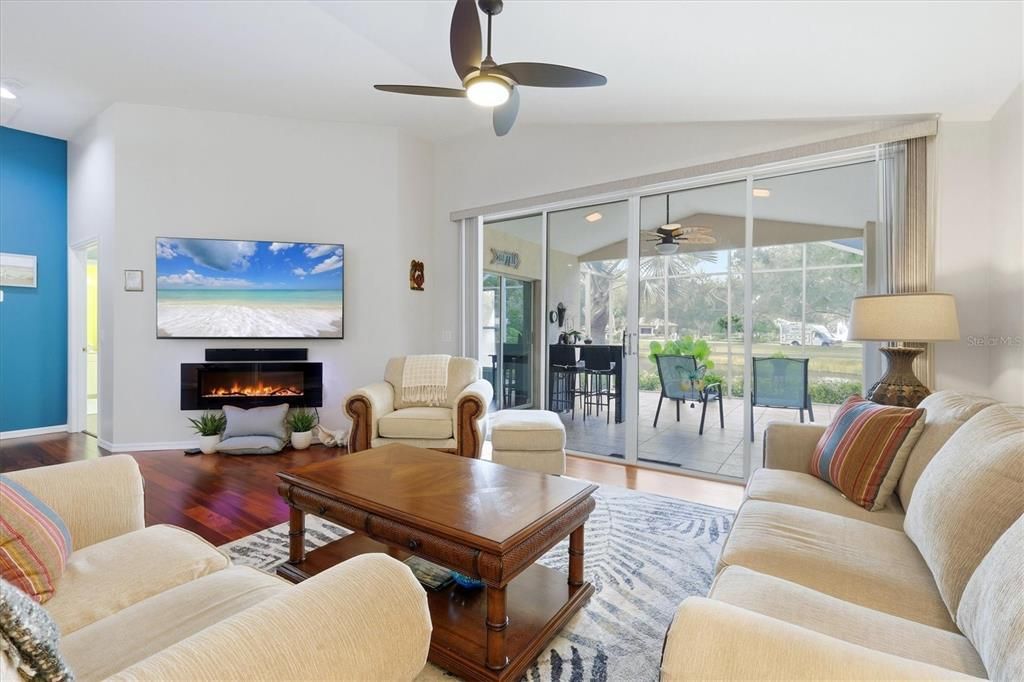For Sale: $539,000 (2 beds, 2 baths, 1753 Square Feet)