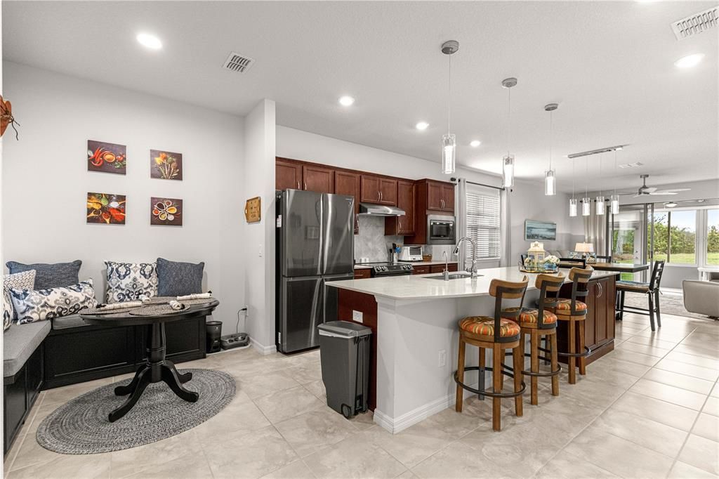 En Venta: $299,000 (2 camas, 2 baños, 1349 Pies cuadrados)