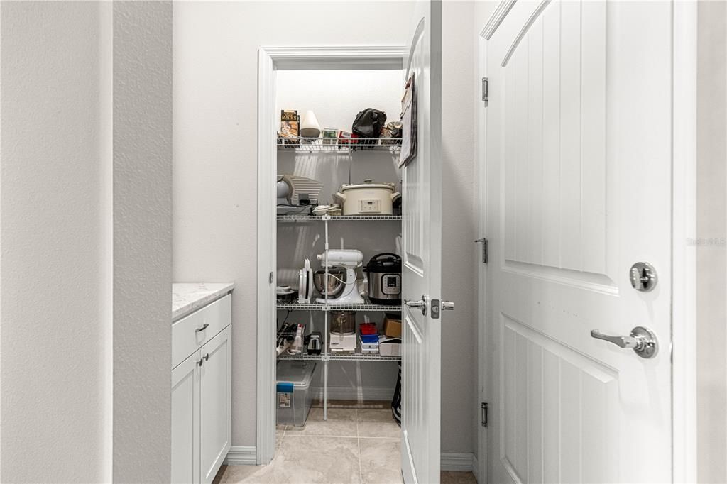 En Venta: $299,000 (2 camas, 2 baños, 1349 Pies cuadrados)