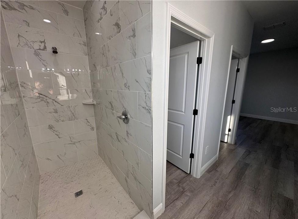 На продажу: $279,900 (3 спален, 2 ванн, 1269 Квадратных фут)