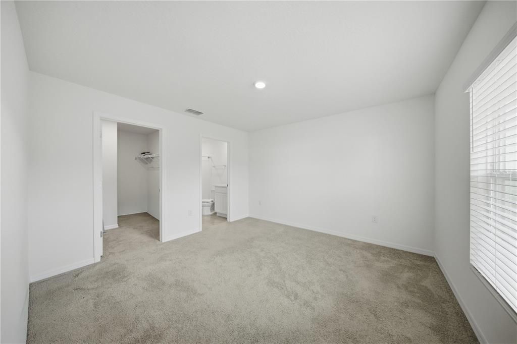 For Sale: $243,900 (3 beds, 2 baths, 1419 Square Feet)