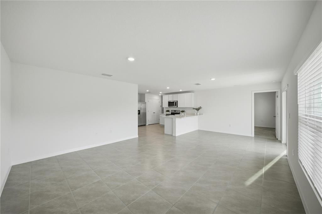 For Sale: $243,900 (3 beds, 2 baths, 1419 Square Feet)
