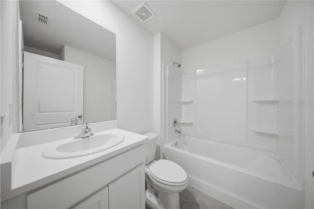 For Sale: $243,900 (3 beds, 2 baths, 1419 Square Feet)