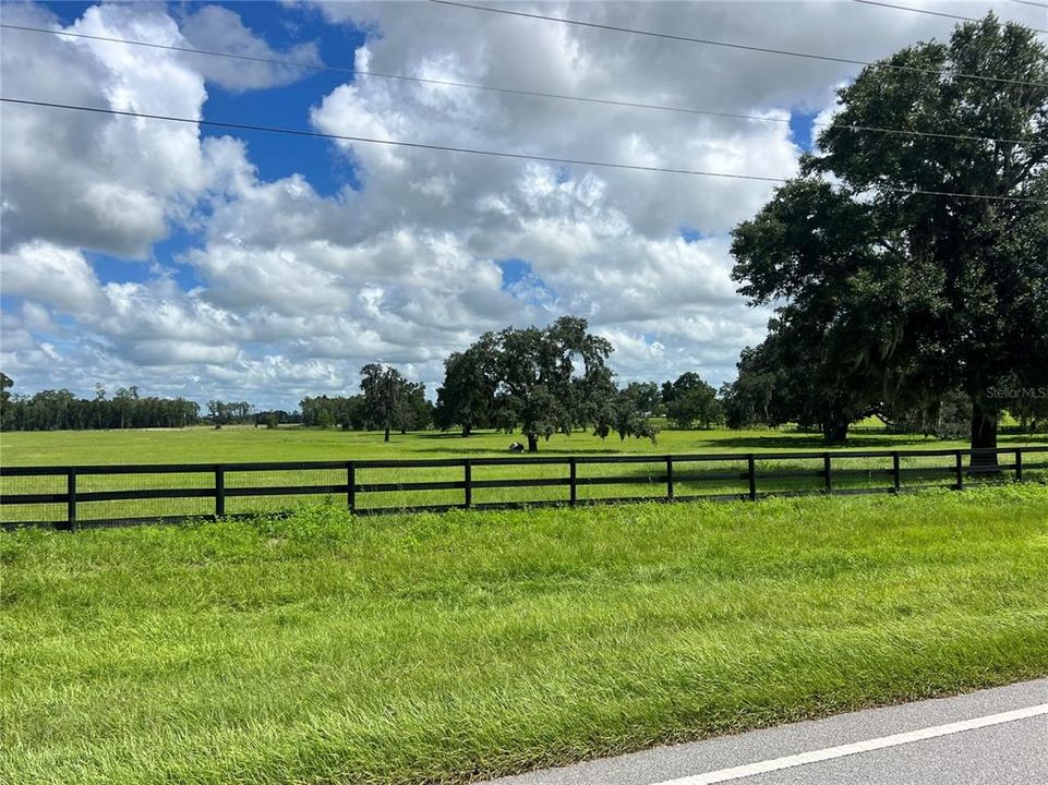 待售: $1,700,850 (20.01 acres)