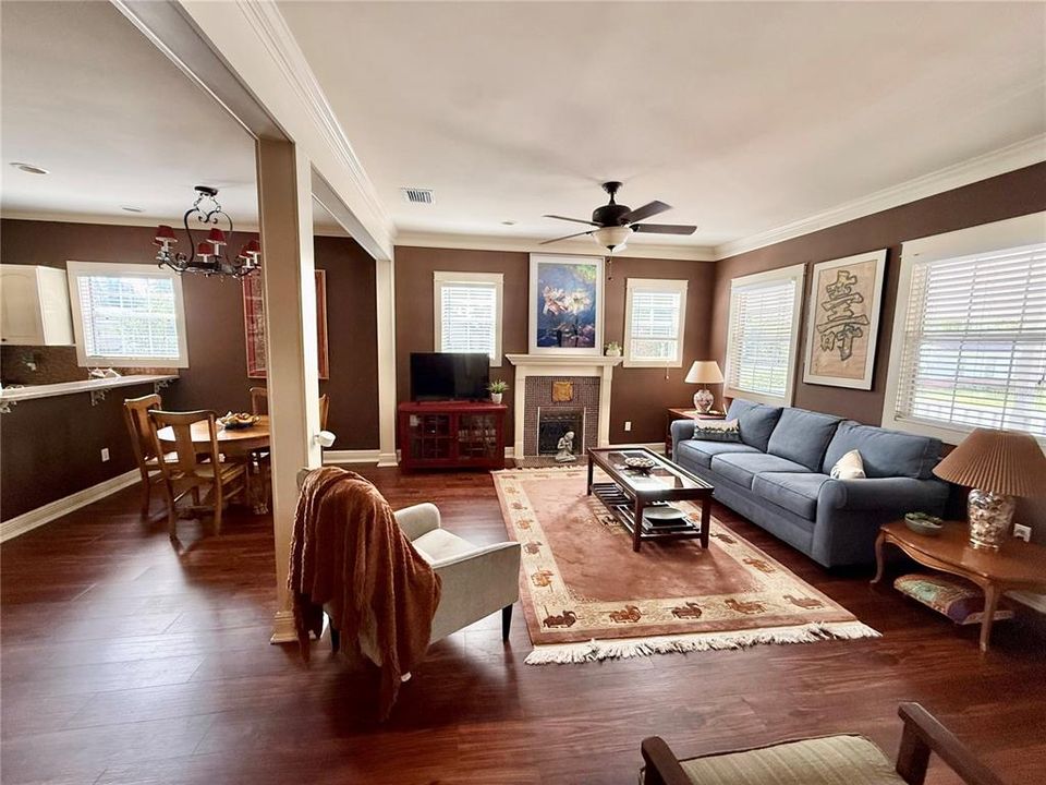 En Venta: $279,900 (2 camas, 2 baños, 1134 Pies cuadrados)