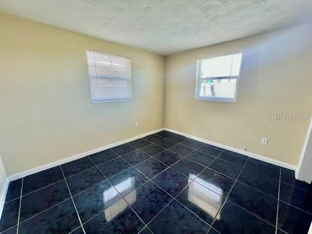 В аренду: $1,700 (2 спален, 2 ванн, 1088 Квадратных фут)