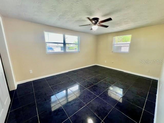 В аренду: $1,700 (2 спален, 2 ванн, 1088 Квадратных фут)